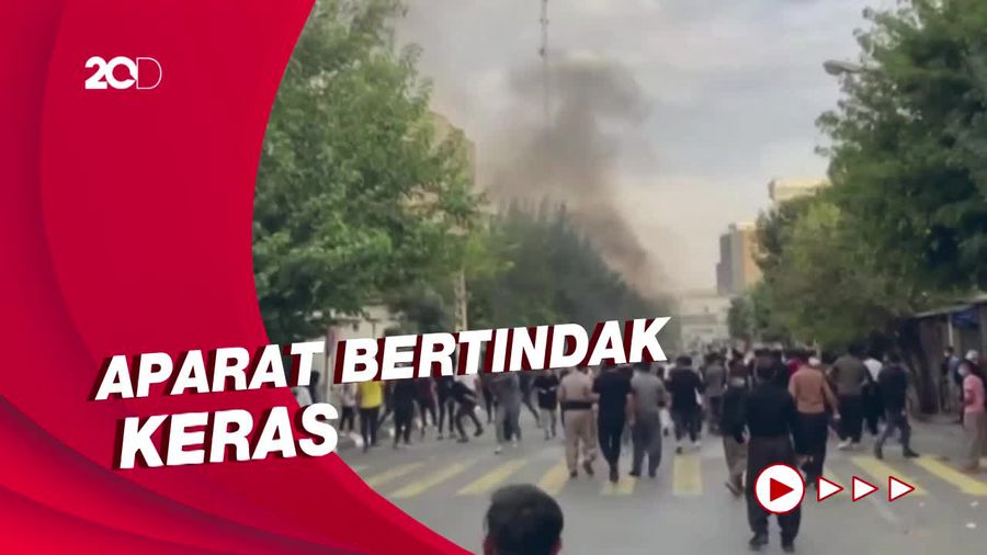 Protes Kematian Perempuan Iran Berujung Ricuh, 17 Pedemo Tewas