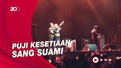Mesranya Inul Tampil Bareng Adam Suseno di Pestapora
