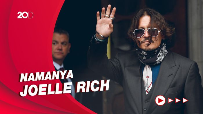 Johnny Depp Dikabarkan Pacaran dengan Eks Pengacaranya