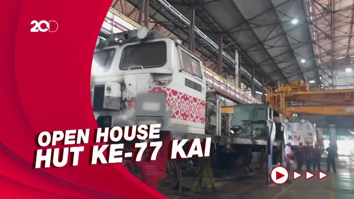 Melihat Bengkel Kereta Api di Balai Yasa Yogyakarta