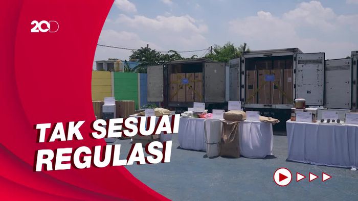 Gaya Mendag Zulhas Musnahkan Produk Impor Ilegal Rp 11 Miliar