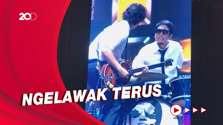 Aksi Kocak Vincent Desta di Panggung Pestapora 2022