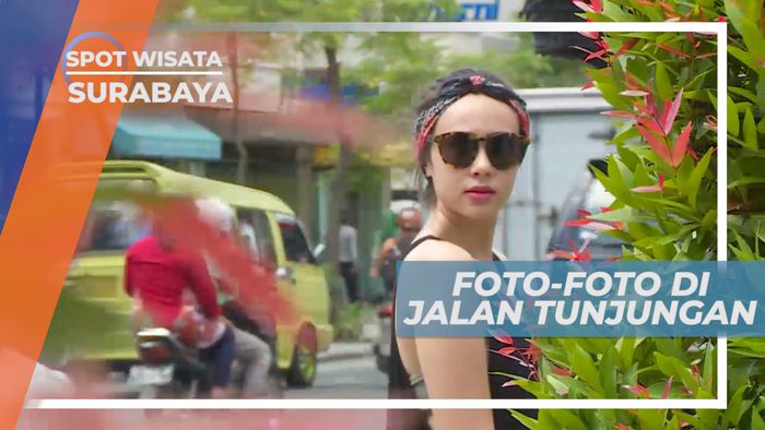 Jalan Tunjungan, Cekrak-cekrak Berpose di Spot Foto yang Instagramable, Surabaya
