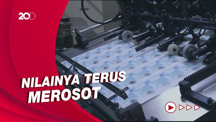 Poundsterling Terjun Bebas ke Level Terlemah Dalam 37 Tahun Terakhir