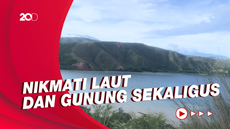 Keindahan Gunung Botak, Manjakan Mata dengan Hamparan Laut Lepas