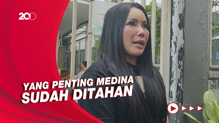 Medina Zein Divonis 6 Bulan Penjara, Apa Kata Uci Flowdea?