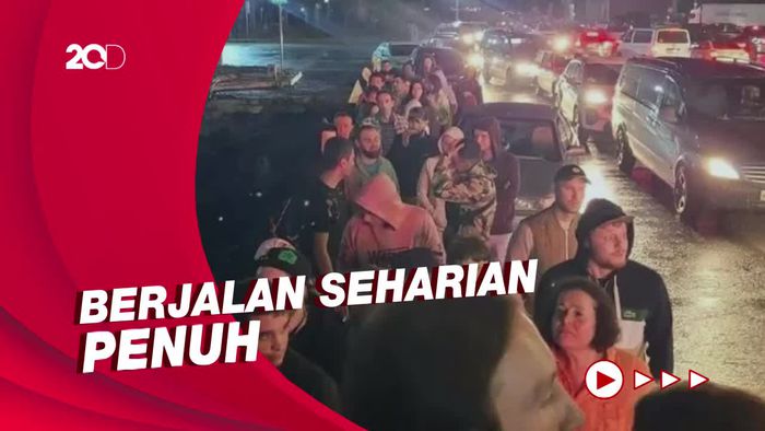 Jalan Kaki, Warga Rusia Kabur ke Georgia Hindari Mobilisasi