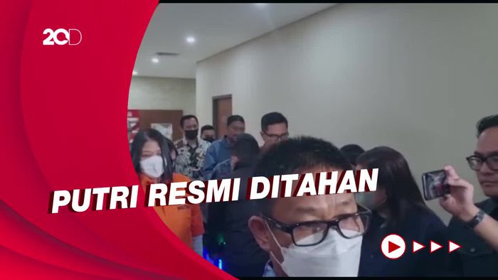 Jaket Burberry Putri Candrawathi Kini Tertutup Baju Tahanan Polisi