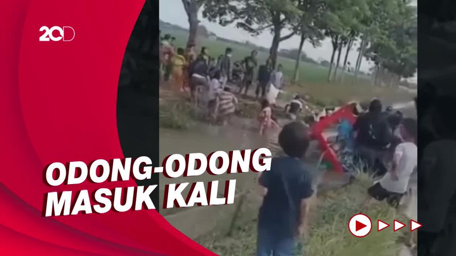 Odong-odong Terguling ke Kali di Bekasi, Sejumlah Anak Histeris