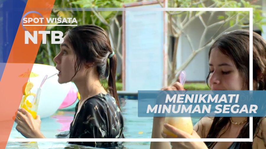 Menikmati Segaranya Minuman Dingin Sambil Berendam di Kolam Renang, Lombok