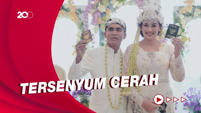 Potret Kebahagiaan Catherine Wilson dan Idham Mase yang Resmi Menikah