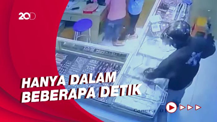 Detik-detik Perampok Bersenpi Gasak 600 Gram Emas di Mal Serpong