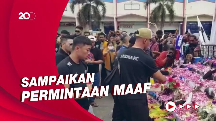 Arema Tabur Bunga dan Doa Bersama untuk Korban Tragedi Kanjuruhan
