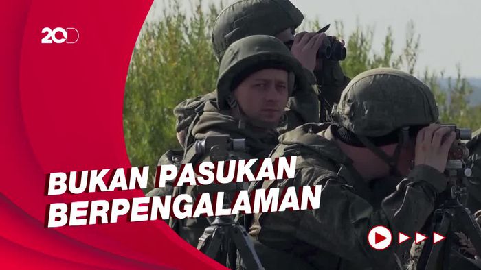Rekrutmen Baru Pasukan Cadangan Rusia Gunakan Senjata Berat Kali Pertama