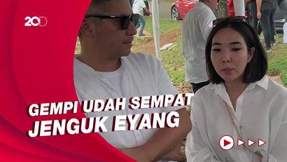 Gisel Hadir Sendiri di Pemakaman Ibunda Gading Marten, ke Mana Gempi?