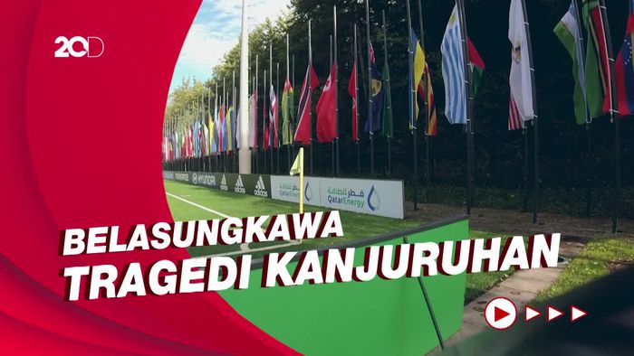 211 Bendera Anggota FIFA Dikibarkan Setengah Tiang