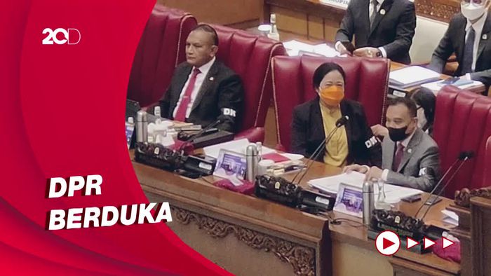 DPR Gunakan Pita Hitam Duka Kanjuruhan di Sidang Paripurna