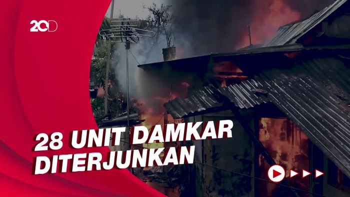 Kebakaran di Makassar Lahap 9 Rumah dan Kantor Lurah!
