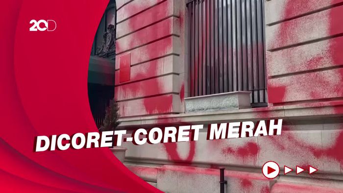 Kantor Konsulat Rusia Diserang Aksi Vandalisme