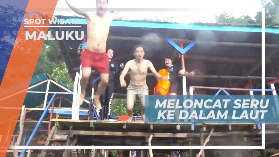 Pacu Adrenalin, Serunya Bermain Loncat-loncatan ke Dalam Laut, Maluku