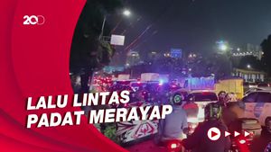 Penampakan Kepadatan Kendaraan di Jalan Gatsu Jakarta