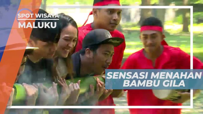 Mencoba Sensasi Bermain Bambu Gila, Maluku