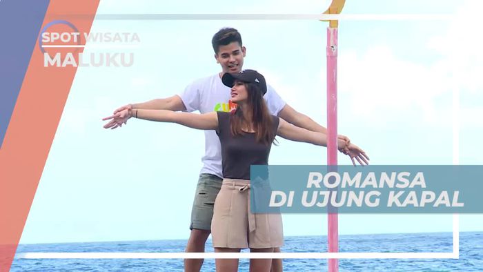 Menikmati Pemandangan Laut Lepas Dengan Romantis, Maluku