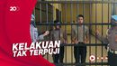 Aksi Tak Terpuji Dua Polisi Jilat Kue HUT TNI