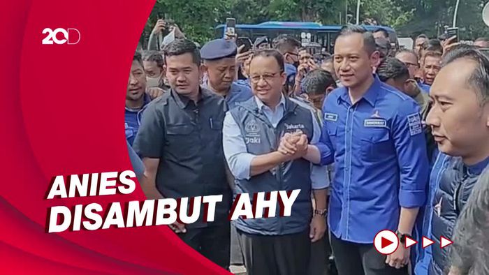 Anies Tiba di Markas Demokrat, Yel-yel Anies-AHY Bergemuruh