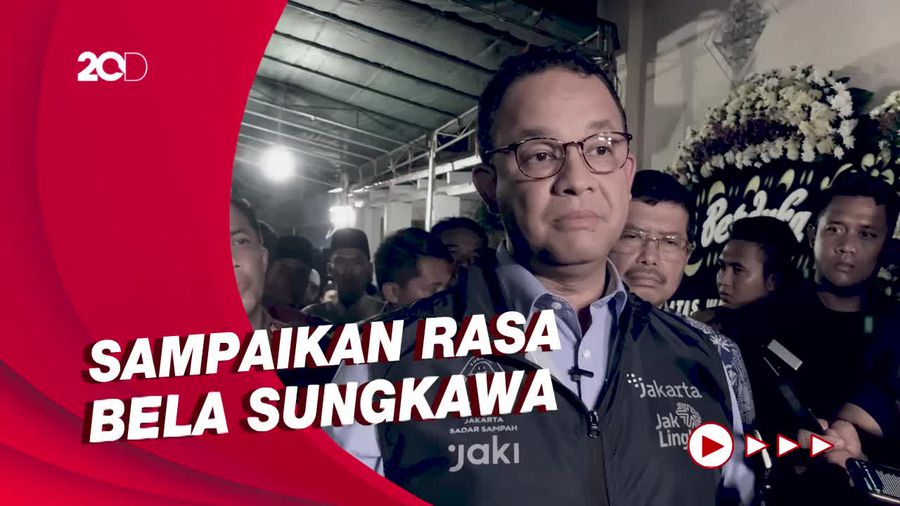 Anies Melayat-Beri Santunan ke Korban Tembok Roboh di Pondok Labu