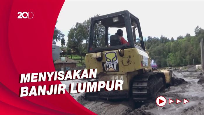 Banjir Bandang Terjang Desa di Lumajang, Belasan Rumah Rusak