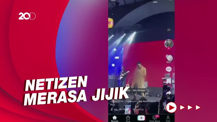 Heboh Pamungkas Lakukan Aksi Tak Senonoh di Panggung