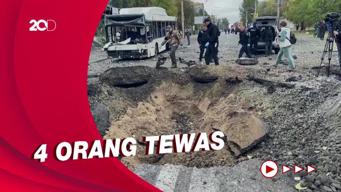 Kerusakan di Dnipro Usai Dihantam Belasan Rudal Rusia