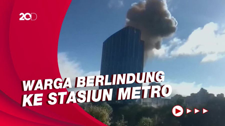 Rudal Rusia Menghantam Gedung di Kiev, Warga Teriak Histeris