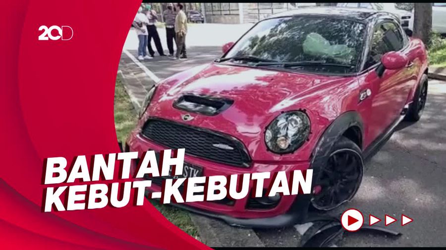 Fakta-fakta Dua Pelajar Bermobil Mewah Tabrakan saat Berangkat Sekolah