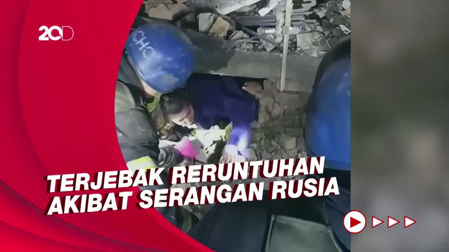 3 Korban Selamat Dievakuasi dari Reruntuhan di Zaporizhzhia