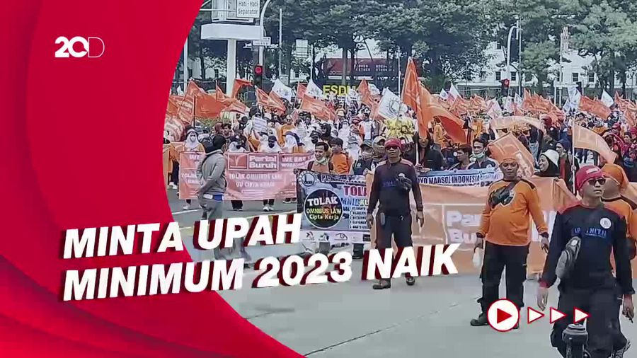 Demo Tolak BBM Naik, Massa Buruh Tiba di Patung Kuda Jakpus