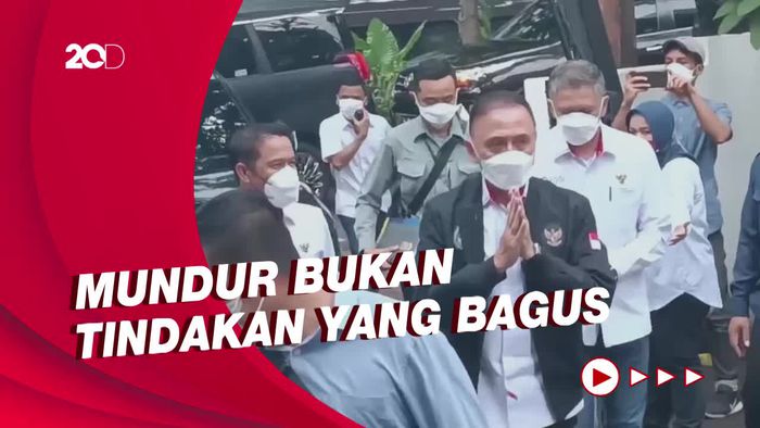 PSSI Soal Desakan Iwan Bule Mundur: Nggak Jantan!