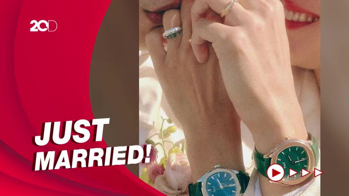 Resmi Menikah, Gong Hyo Jin dan Kevin Oh Pamer Cincin