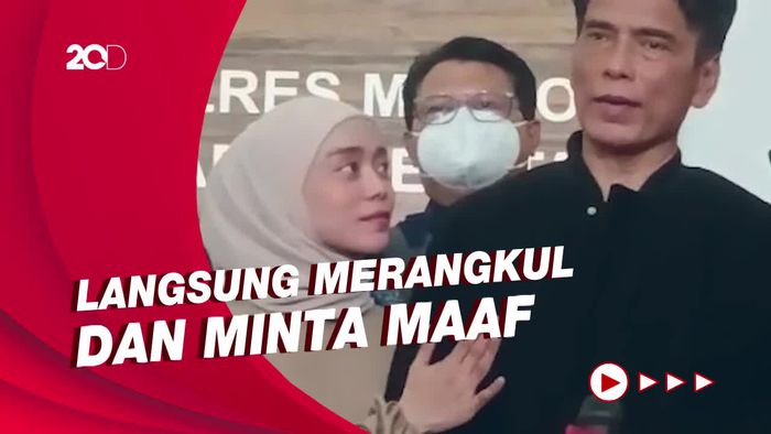 Reaksi Rizky Billar saat Bertemu Ayah Lesti Kejora di Polres Jaksel