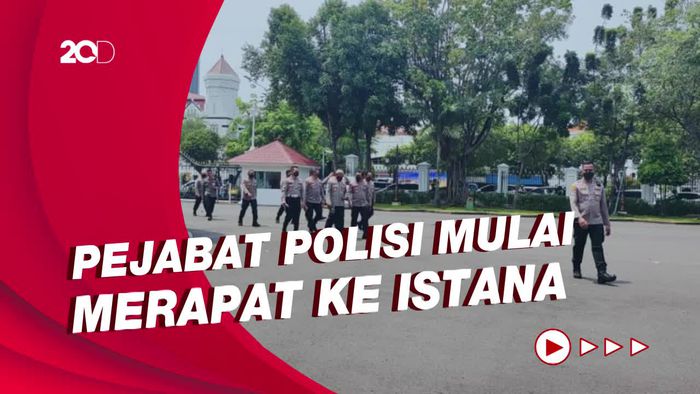 Jokowi Kumpulkan Pejabat Polisi