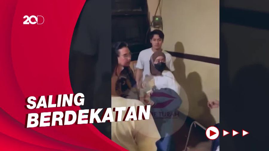  Potret Pertemuan Rizky Billar dan Lesti Kejora di Polres Jaksel