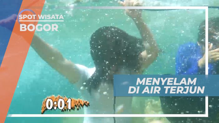 Seru-seruan Habiskan Waktu Bermain Air di Curug Cibaliung , Bogor
