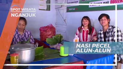 Menikmati Nasi Pecel Bercita Rasa Khas di Alun-alun Nganjuk