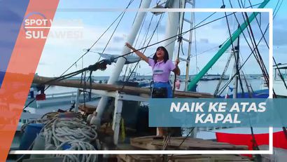 Menikmati Keindahan Panorama Pantai dari Atas Kapal, Sulawesi Selatan