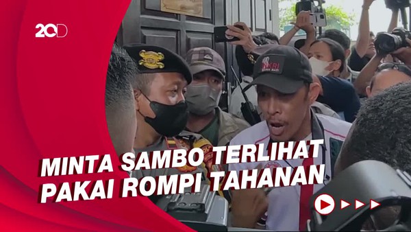 Ribut-ribut Ormas Batak di Depan Ruang Sidang Ferdy Sambo