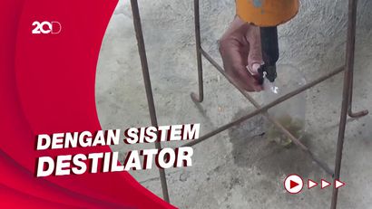 Inovatif! Satpam Ini Sulap Sampah Plastik Jadi BBM