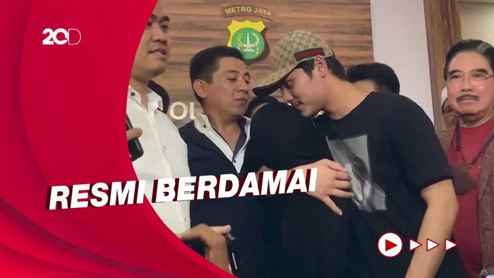 Peluk Lesti-Rizky Billar Usai Laporan KDRT Dihentikan