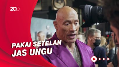 Penampilan Gagah Dwayne Johnson di Premier Black Adam