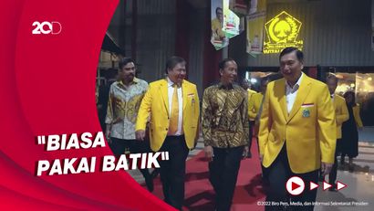 Terkejutnya Jokowi Lihat Luhut Berjas Kuning di HUT Golkar